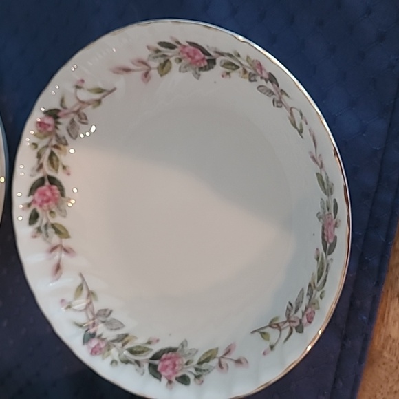 Creative "Regency "Rose" Sauce/Dessert Dishes, Set of 4 - Picture 2 of 7